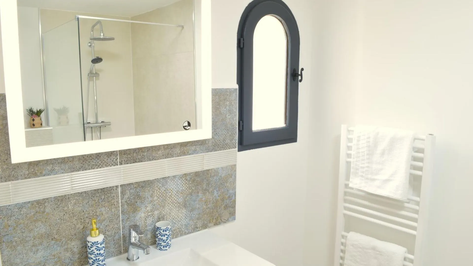 Villa 5 Suites Et Piscine A Mougins 0*,  France
