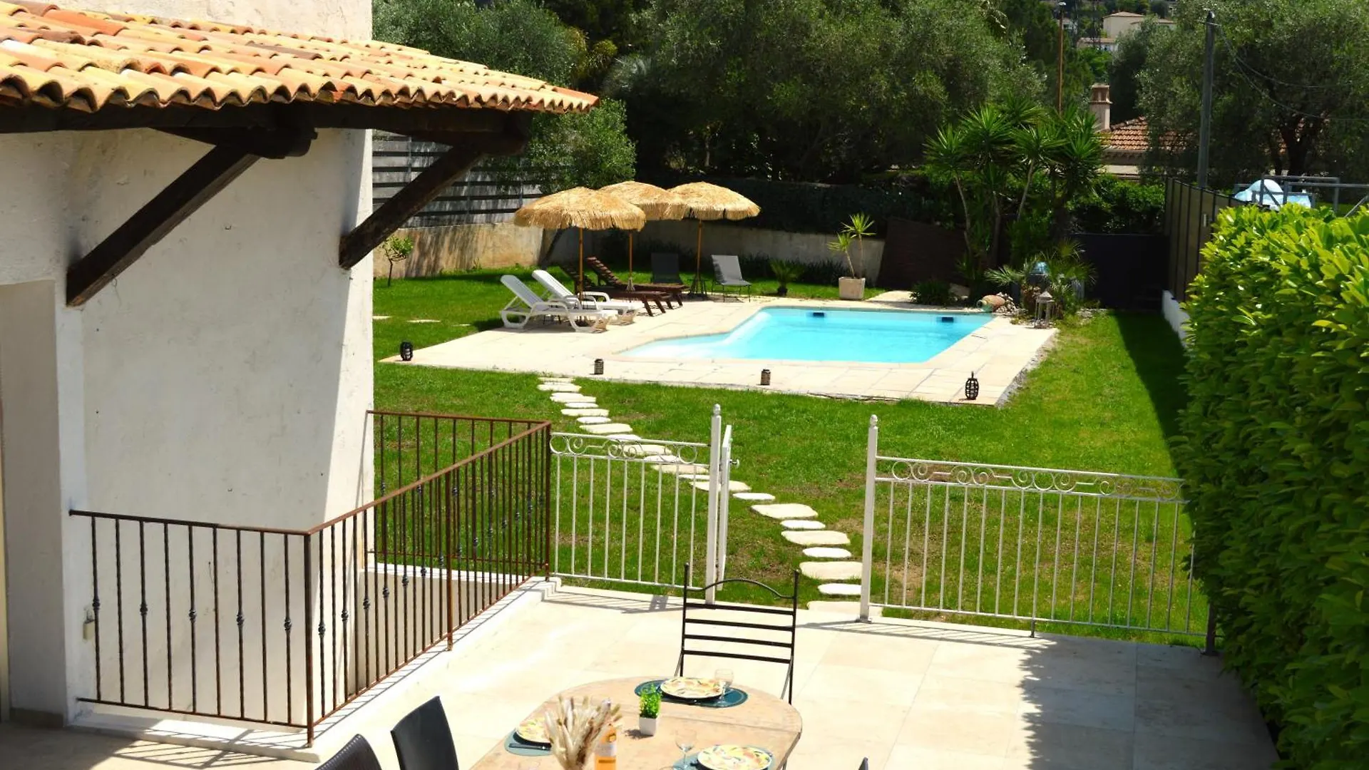 Villa 5 Suites Et Piscine A Mougins